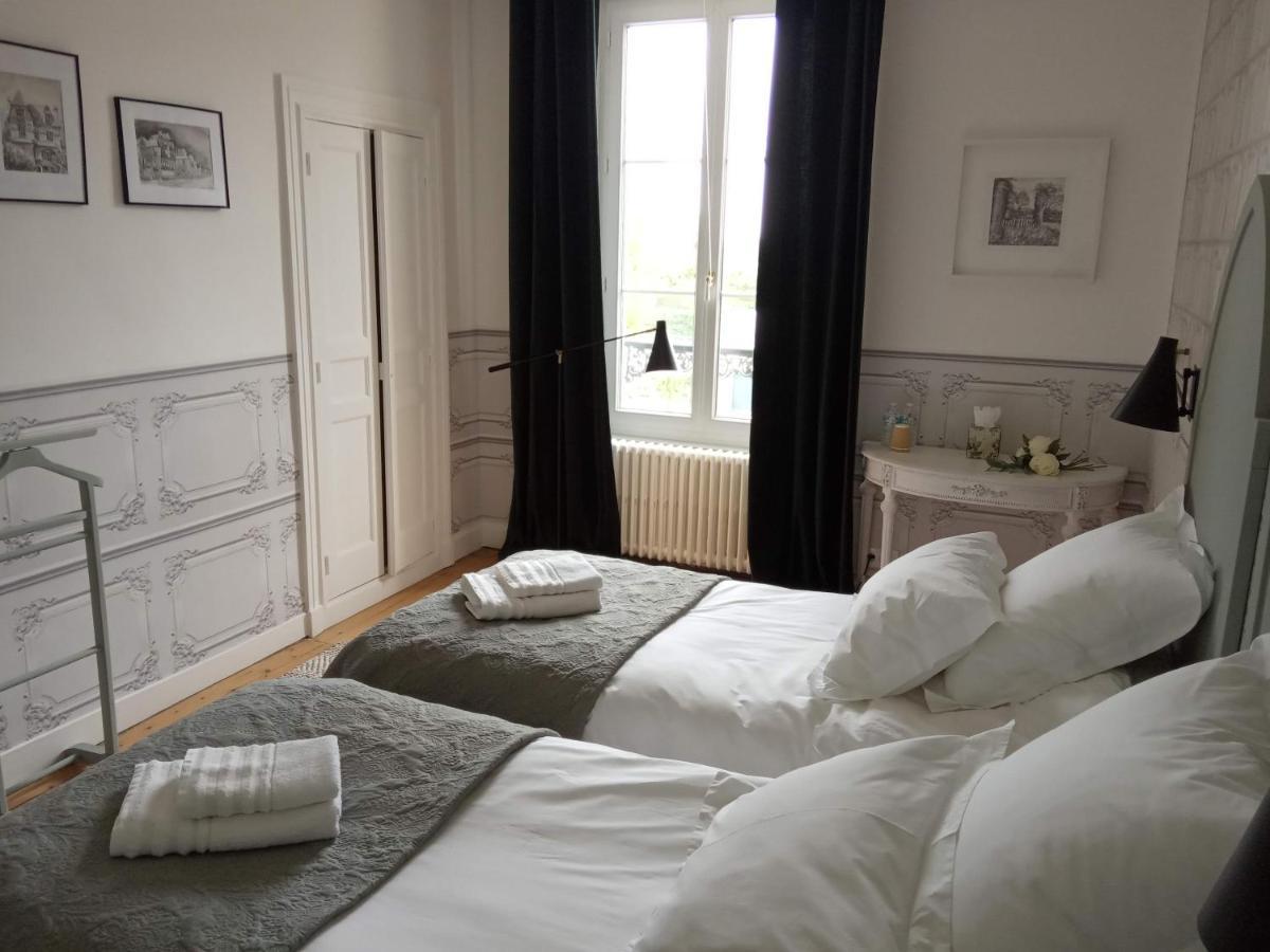 Les Mariesis Bed & Breakfast Osmanville ภายนอก รูปภาพ