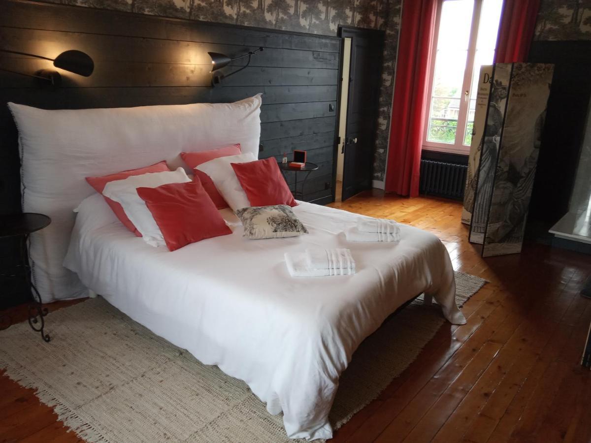 Les Mariesis Bed & Breakfast Osmanville ภายนอก รูปภาพ