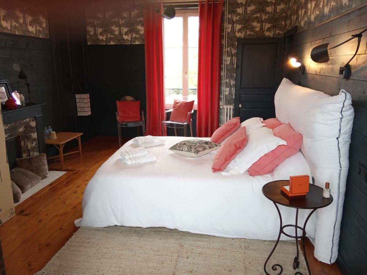 Les Mariesis Bed & Breakfast Osmanville ภายนอก รูปภาพ